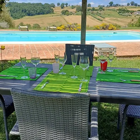 Vakantiehuis Casale Farnia