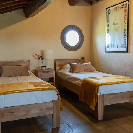 Holiday home Casale Farnia
