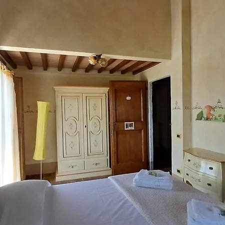 Casale Farnia Montecastrilli