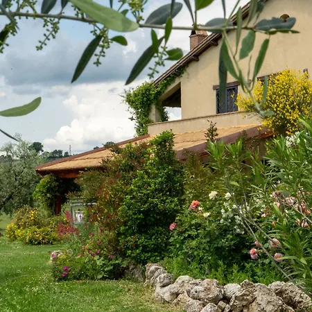 Casale Farnia Holiday home Montecastrilli